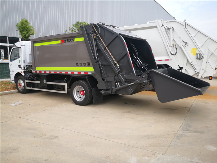 改進(jìn)9方壓縮式垃圾車(chē)