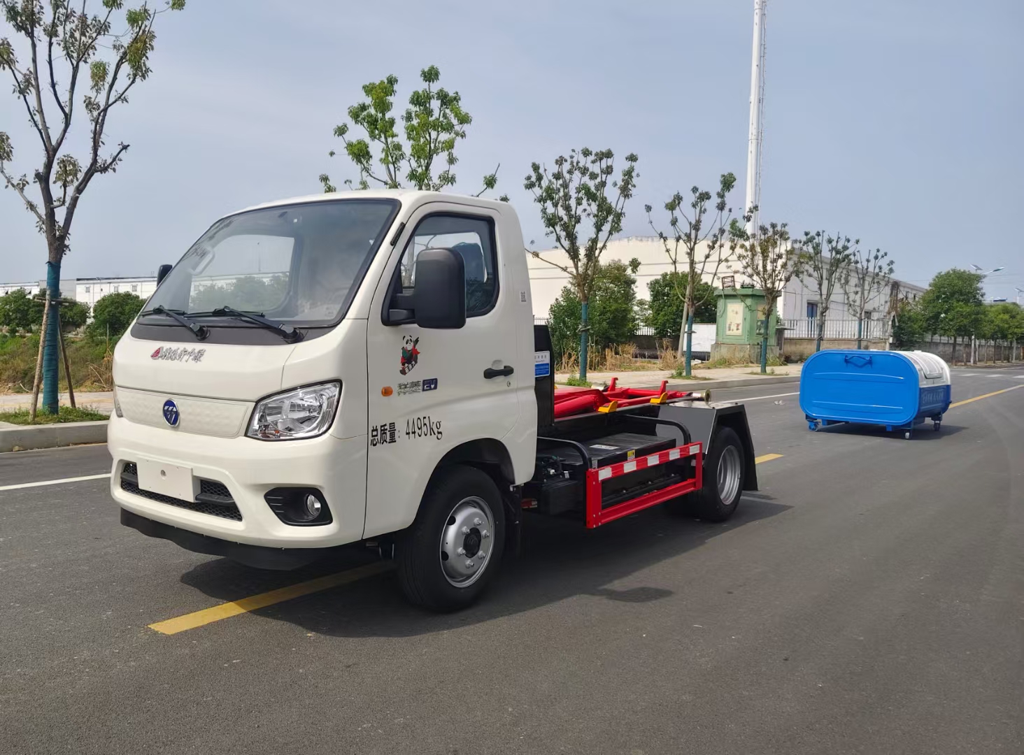 福田純電動垃圾車